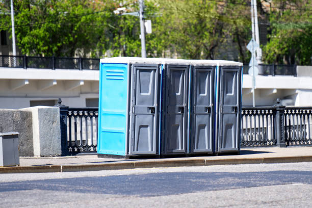 Best Porta potty rental near me  in Staunton, IL